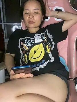 Snapshot of Ivy_Trix2 chatting on May 28, 2026, 3:29 pm Ivy Trix2 online show from May 28, 2026, 3:29 pm