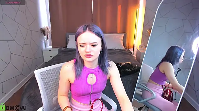 Tessa Ashe online show from May 3, 2026, 8:30 am