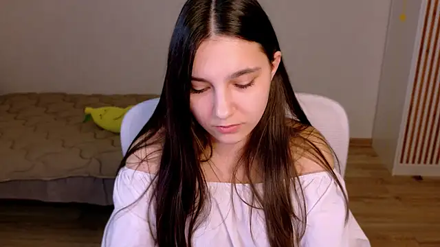 Ari Grend online show from March 28, 2026, 7:48 pm