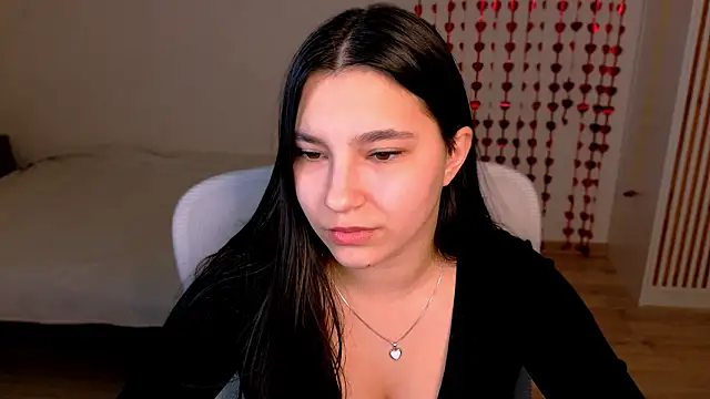 Snapshot of Ari_Grend chatting on February 27, 2026, 4:40 pm Ari Grend online show from February 27, 2026, 4:40 pm