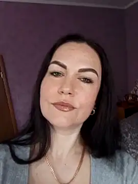 AmyLove471 online show from April 7, 2026, 9:33 am