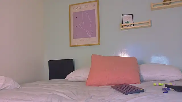 KylieAngel   online show from March 25, 2026, 12:37 pm