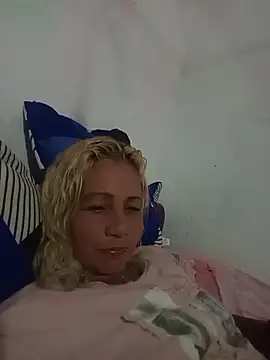 Lamonita05 online show from April 17, 2026, 4:10 pm