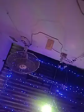 Lamonita05 online show from April 18, 2026, 10:21 pm