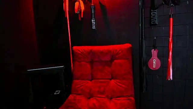 Snapshot of Antonella_fox_bdsm chatting on February 26, 2026, 7:58 pm Antonella fox bdsm online show from February 26, 2026, 7:58 pm