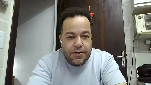 UrsoBissexualPauGrosso online show from May 27, 2026, 7:54 pm