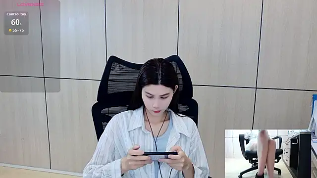 Snapshot of zhen-68 chatting on June 11, 2026, 2:53 am zhen-68 online show from June 11, 2026, 2:53 am