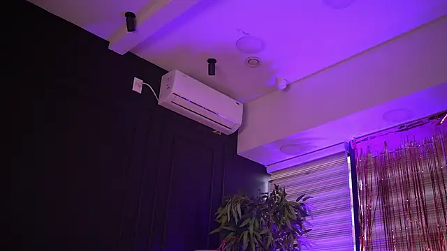 Snapshot of AlessiaNoire chatting on June 26, 2026, 5:19 pm AlessiaNoire online show from June 26, 2026, 5:19 pm