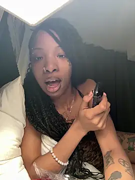 Snapshot of tinkyybae chatting on March 4, 2026, 8:00 am tinkyybae online show from March 4, 2026, 8:00 am