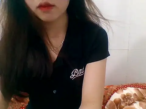 Snapshot of kiraa-007 chatting on May 6, 2026, 1:15 pm kiraa-007 online show from May 6, 2026, 1:15 pm