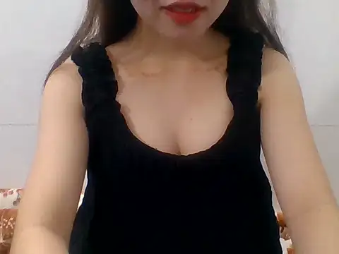 kiraa-007 online show from April 21, 2026, 1:50 pm