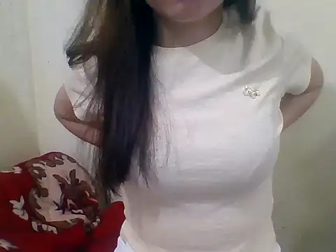 kiraa-007 online show from March 28, 2026, 1:23 pm