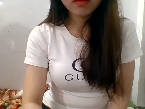 Snapshot of kiraa-007 chatting on May 17, 2026, 2:39 pm kiraa-007 online show from May 17, 2026, 2:39 pm