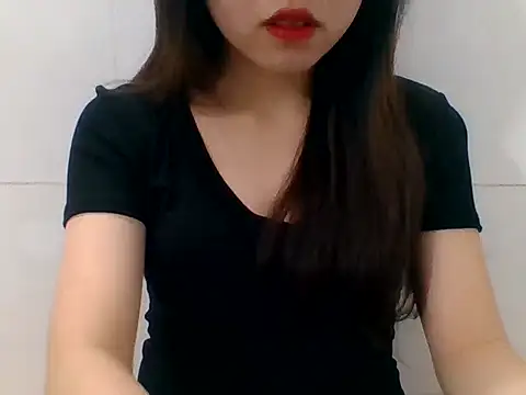Snapshot of kiraa-007 chatting on June 6, 2026, 5:40 pm kiraa-007 online show from June 6, 2026, 5:40 pm