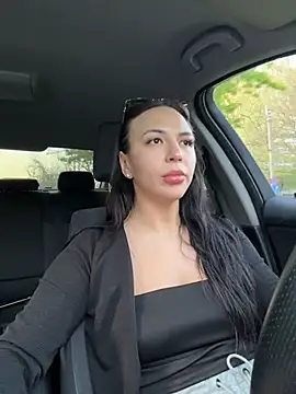 Bunny Lush online show from April 18, 2026, 4:04 am