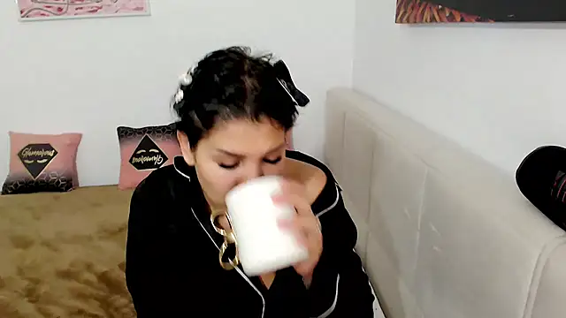 Snapshot of NickyHotXO chatting on May 12, 2026, 4:20 am NickyHotXO online show from May 12, 2026, 4:20 am