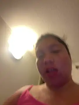 WHITEWOMEN 2 online show from April 4, 2026, 10:49 pm