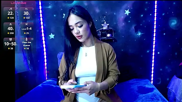 Snapshot of ValentinaRojass_ chatting on March 13, 2026, 2:22 pm ValentinaRojass online show from March 13, 2026, 2:22 pm