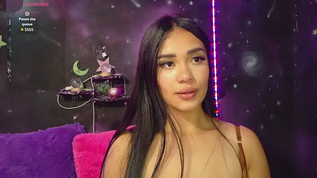 Snapshot of ValentinaRojass_ chatting on May 14, 2026, 4:48 pm ValentinaRojass online show from May 14, 2026, 4:48 pm