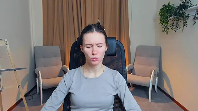 MeganLenoir online show from February 28, 2026, 9:31 am