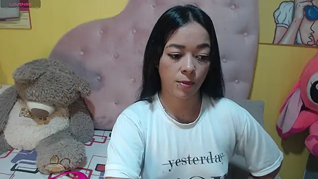 Sophiiee Gray online show from May 20, 2026, 2:30 am
