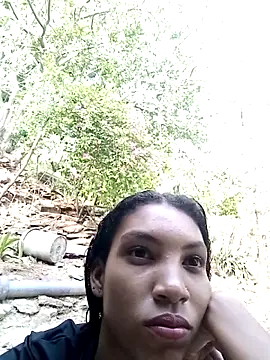 ginevere 20 online show from April 14, 2026, 9:31 pm