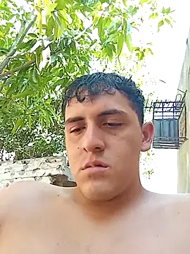 ginevere 20 online show from April 10, 2026, 8:05 pm