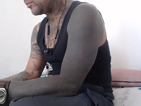 Snapshot of GaboMix4728 chatting on February 27, 2026, 5:35 pm GaboMix4728 online show from February 27, 2026, 5:35 pm