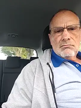 lui8181 online show from April 22, 2026, 5:09 pm