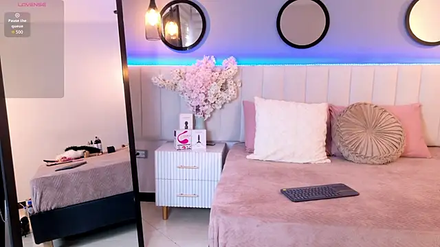 Snapshot of Grace_Williams_ chatting on May 1, 2026, 8:14 pm Grace Williams online show from May 1, 2026, 8:14 pm