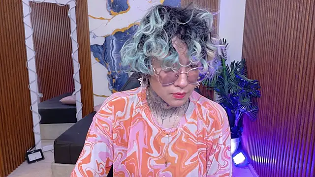 Snapshot of Lyra_tay chatting on July 24, 2026, 7:10 pm Lyra tay online show from July 24, 2026, 7:10 pm