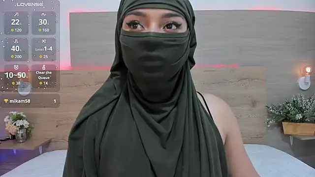  jennaa online show from April 13, 2026, 8:13 pm