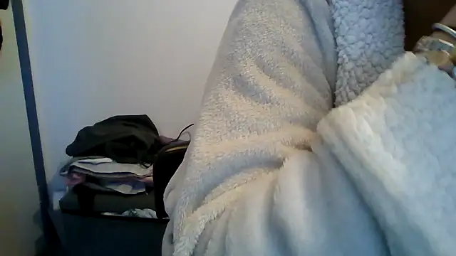 StaceyXOXO online show from April 24, 2026, 8:49 am