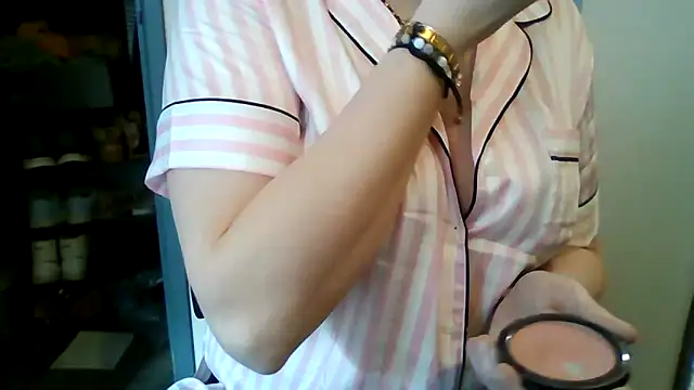 Snapshot of StaceyXOXO chatting on February 28, 2026, 11:32 am StaceyXOXO online show from February 28, 2026, 11:32 am