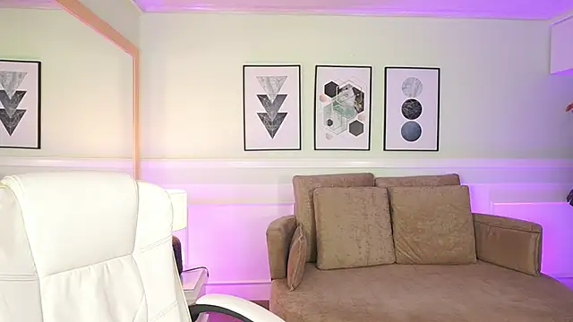 MandyCollins online show from March 25, 2026, 11:31 am