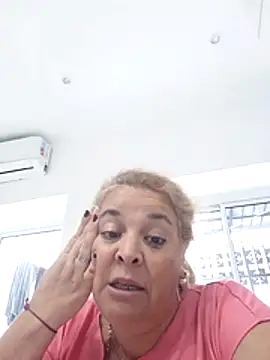 momismilf544 online show from May 6, 2026, 7:51 pm