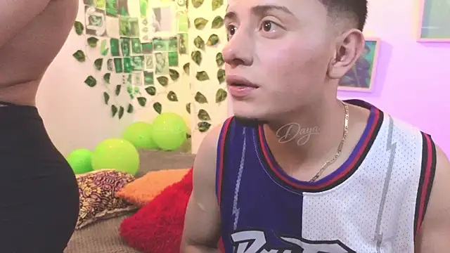 DayandDesire online show from March 27, 2026, 4:54 am