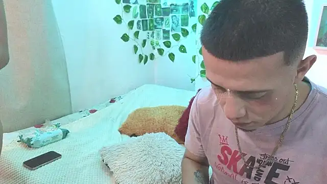 DayandDesire online show from March 30, 2026, 4:58 am