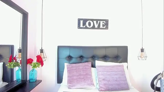 KatallelaMurillo online show from April 17, 2026, 11:46 am