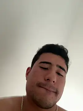 David-latinlover online show from May 4, 2026, 6:11 pm