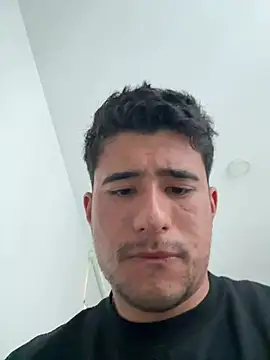 Snapshot of David-latinlover chatting on June 27, 2026, 11:00 pm David-latinlover online show from June 27, 2026, 11:00 pm