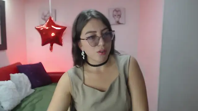 Snapshot of Amara_sexyy_ chatting on February 28, 2026, 7:35 pm Amara sexyy online show from February 28, 2026, 7:35 pm