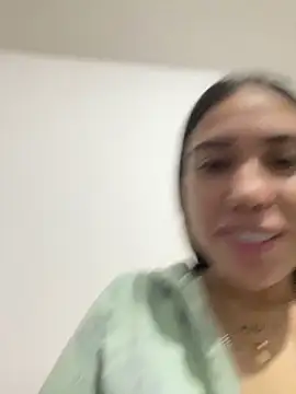Hanna klover online show from June 1, 2026, 4:02 am