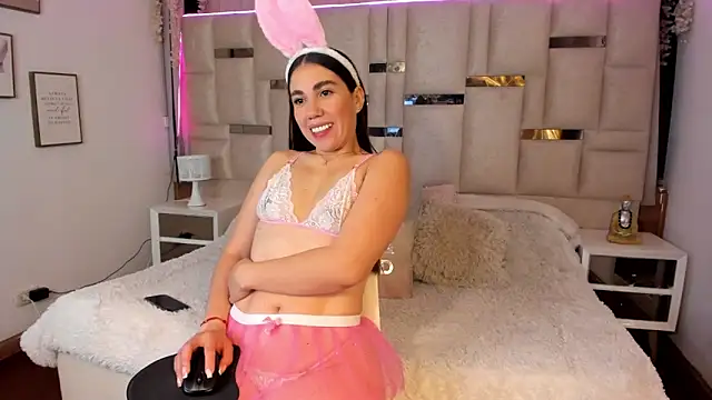 Hanna klover online show from March 7, 2026, 3:35 am