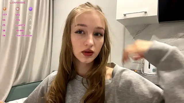 Anika Socutehe online show from June 15, 2026, 7:13 pm