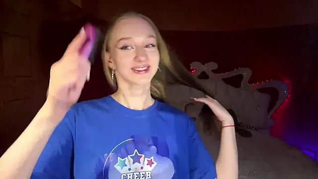 Anika Socutehe online show from March 31, 2026, 9:39 pm