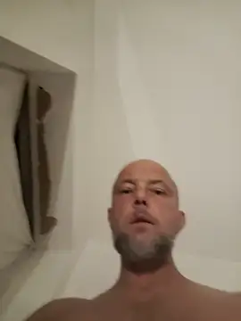 HornyDaddyMuscle online show from July 18, 2026, 3:04 am