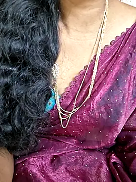 Snapshot of AnushaTelugu chatting on June 17, 2026, 7:35 pm AnushaTelugu online show from June 17, 2026, 7:35 pm