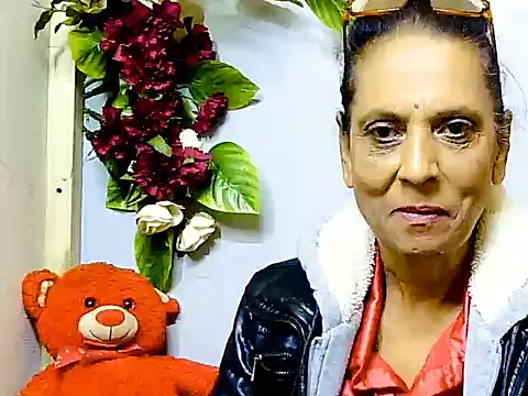 Snapshot of Hot_queen58 chatting on June 10, 2026, 6:03 am Hot queen58 online show from June 10, 2026, 6:03 am