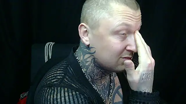 Snapshot of devilWithTats chatting on June 2, 2026, 10:04 am devilWithTats online show from June 2, 2026, 10:04 am